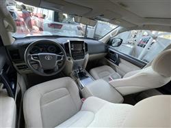 تۆیۆتا لاند کروزەر